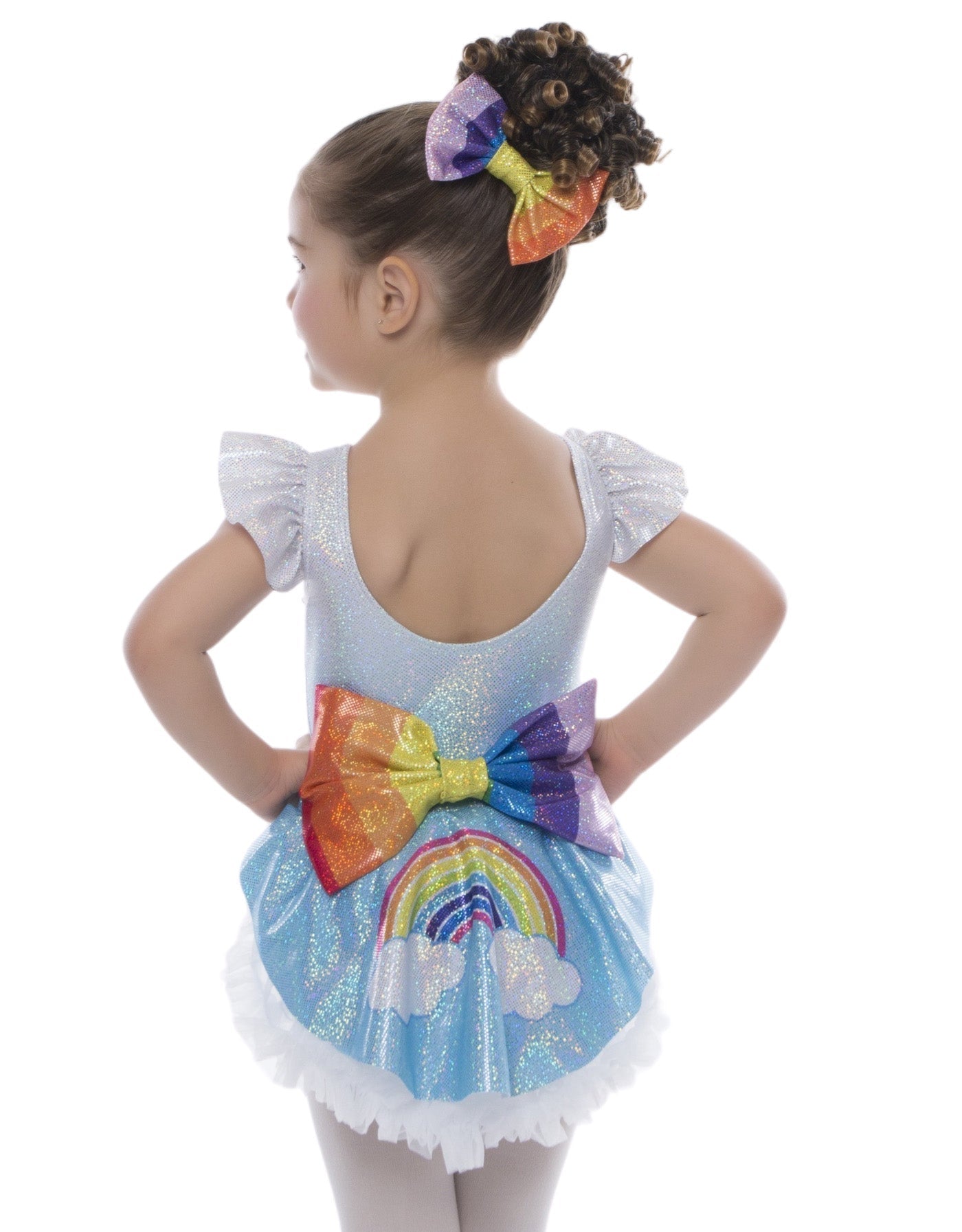 Cavalcando un sottoveste arcobaleno sfumato con gonna superiore